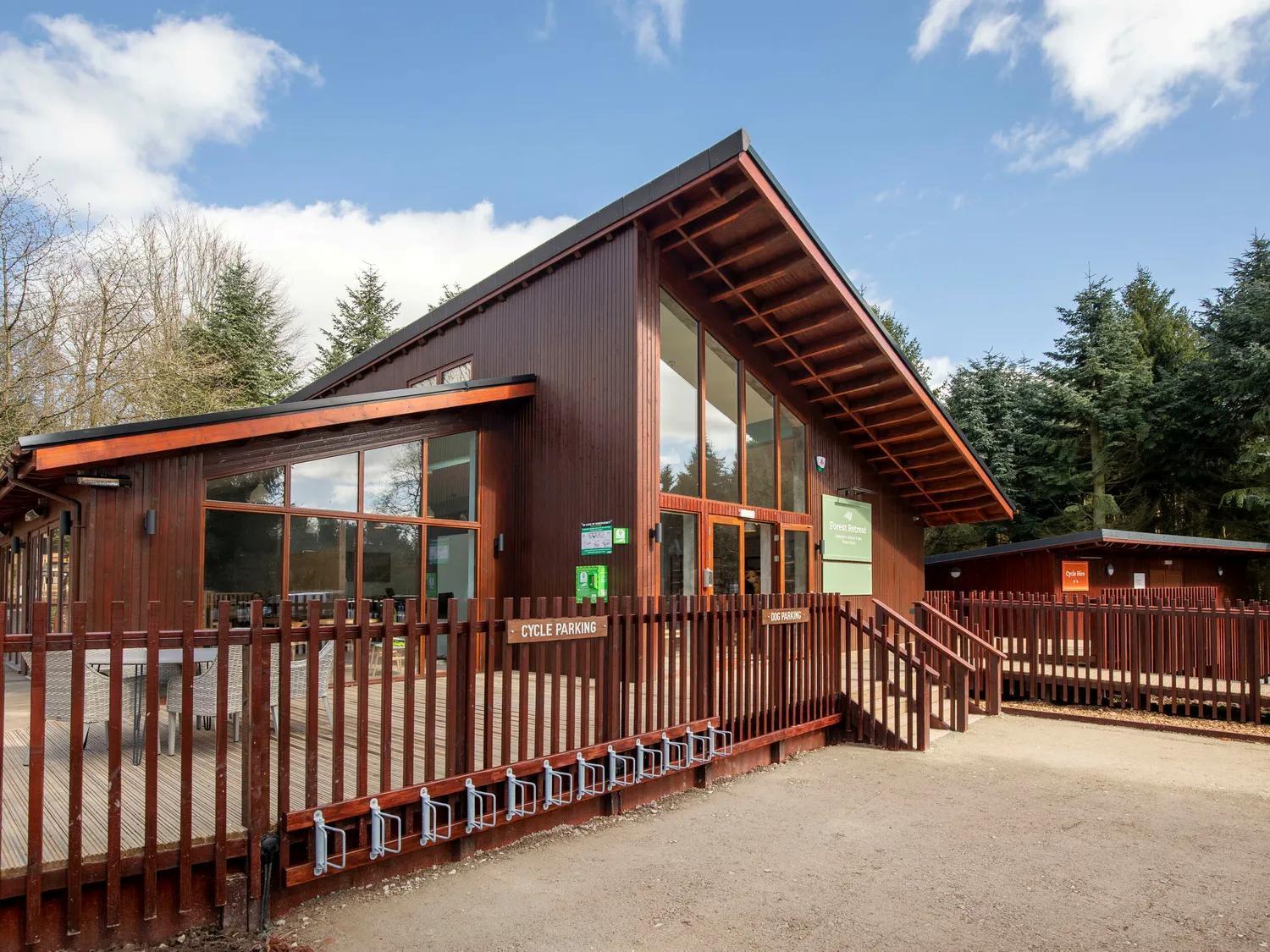 Delamere Forest Cabins - Forest Holidays Mouldsworth エクステリア 写真