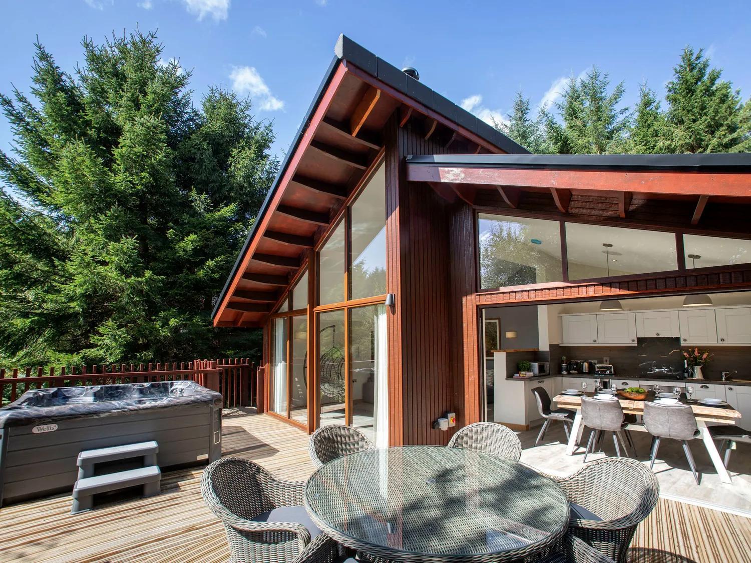 Delamere Forest Cabins - Forest Holidays Mouldsworth エクステリア 写真